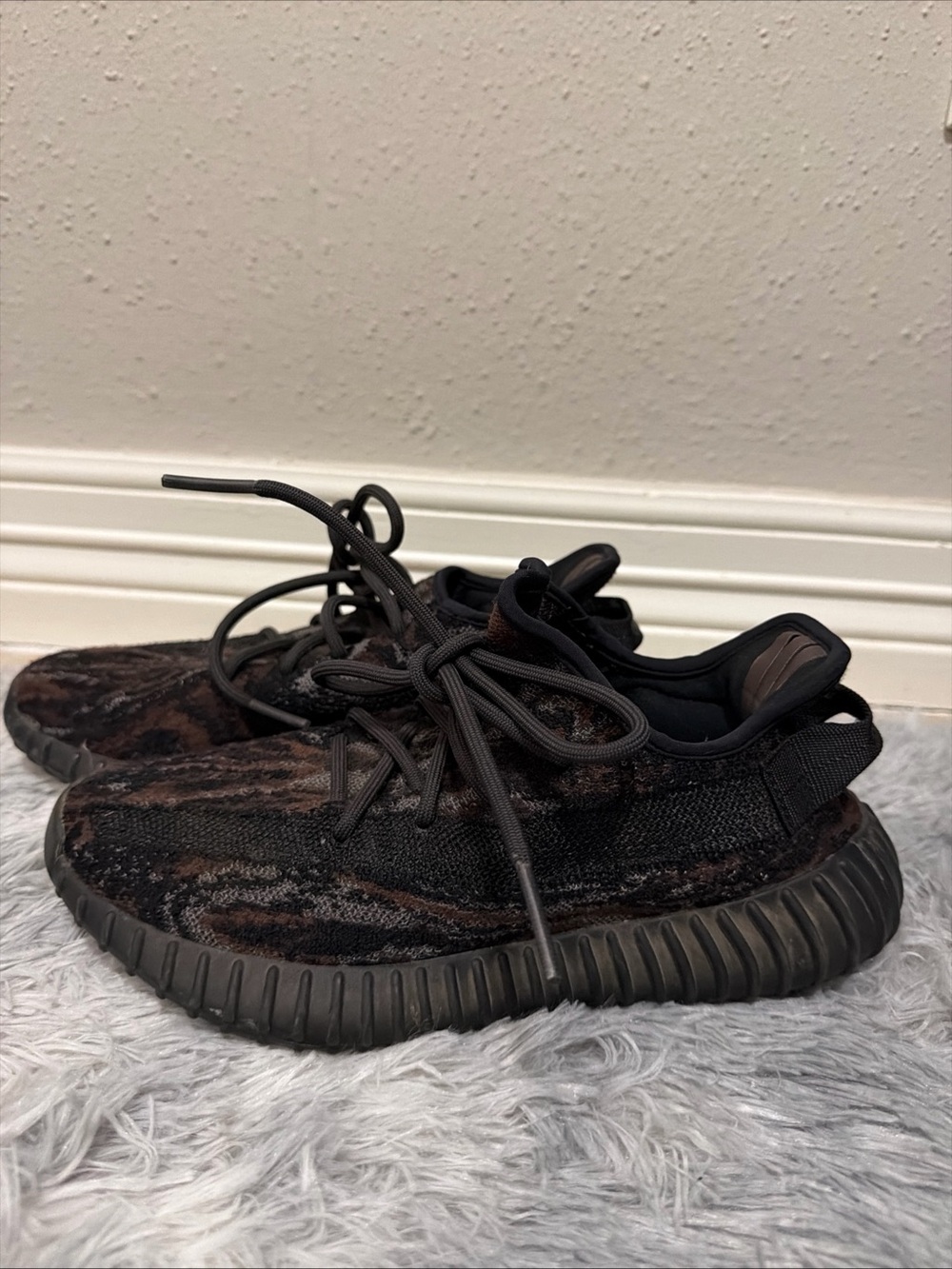 adidas x Kanye West Yeezy Boost 350 V2 Shoes Sneakers MX Rock Men’s Size 6